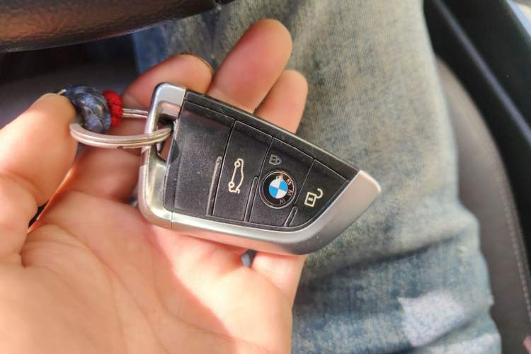 Used BMW X5 2015 xDrive28i Vehicle Key