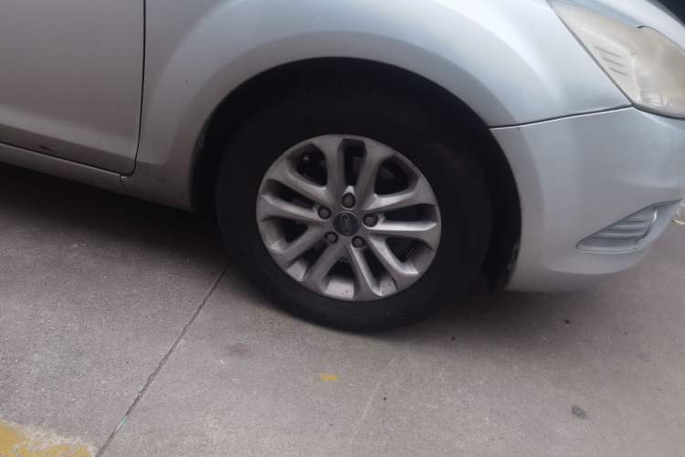 Used Ford Focus 2013 Sedan Classic 1.8L Automatic Base Model
