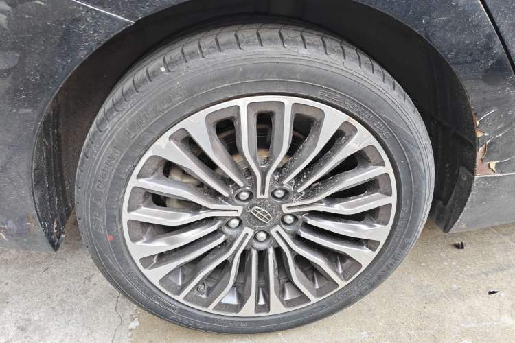 Used Geely Auto Emgrand GT 2017 1.8T Flagship Model
