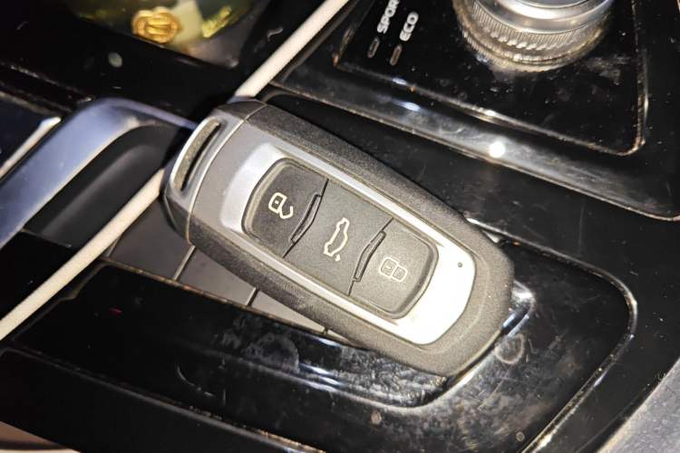 Used Geely Auto Emgrand GT 2018 1.5T MHEV Yaozhi Edition
