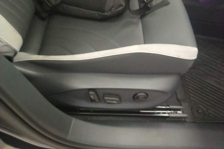 Used Volkswagen ID.7 VIZZION 2024 PRO Model Right Front Seat