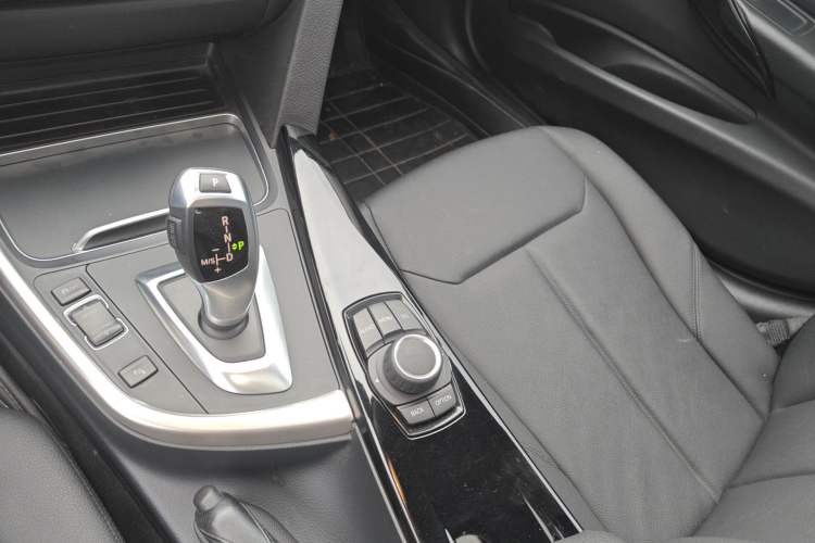 Used BMW 3 Series 2016 316i Fashion Model