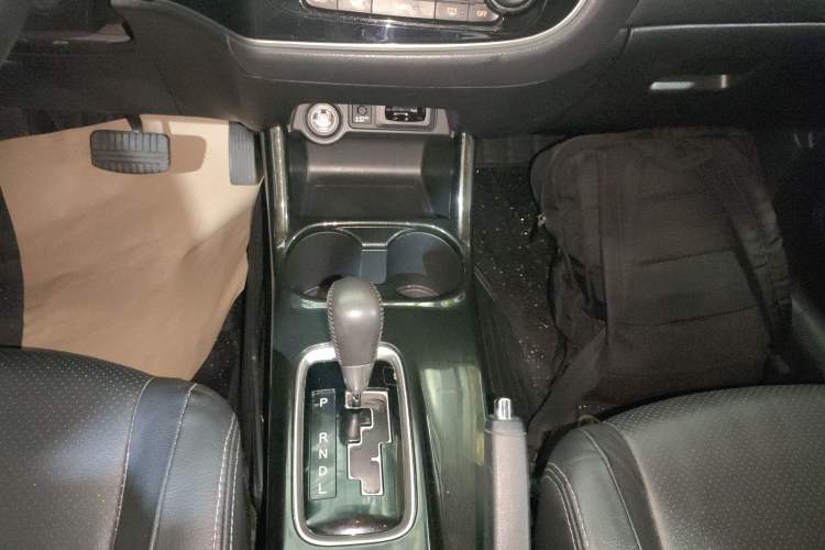 Used Mitsubishi Outlander 2016 2.4L 4x4 Luxury Edition 7-Seater