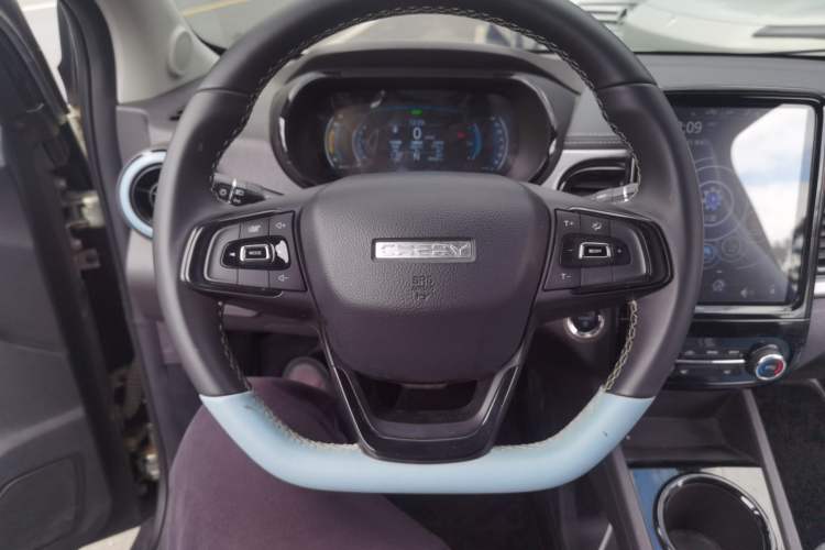 Used Chery QQ Little Ant 2022 Updated Version Sweet Pink Edition Full-Sugar Version 55kW 408km Range (Triple-Lithium Battery) Steering Wheel