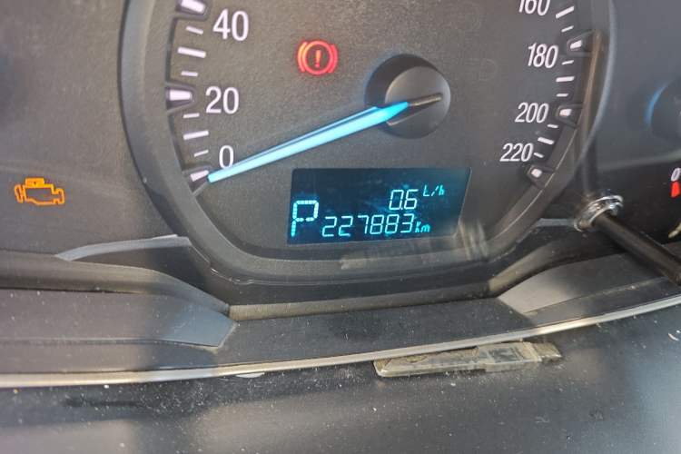 Used Ford Escort 2017 Revised Version 1.5L Automatic Comfort Edition Odometer Close Up