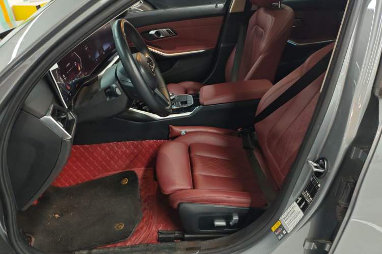 Used BMW i3 2022 eDrive 35 L
