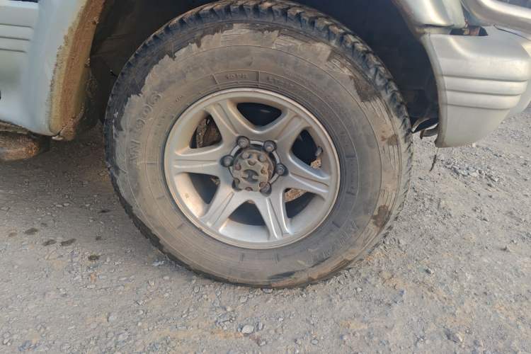 Used Leopaard 6481 2009 2.2L Manual Two-Wheel Drive
