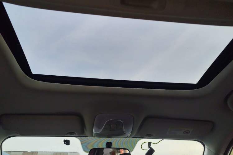 Used GAC Trumpchi GS4 2017 200T Manual Two-Wheel Drive Elite Edition Headliner