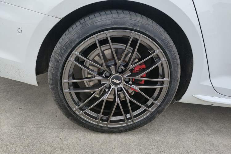 Used Audi A4L 2019 40 TFSI Fashion Edition China VI Emission Standard