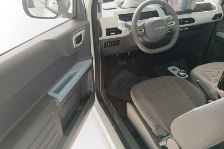 Used Geely Galaxy Panda 2024 Panda Mini 200km Endurance Bear