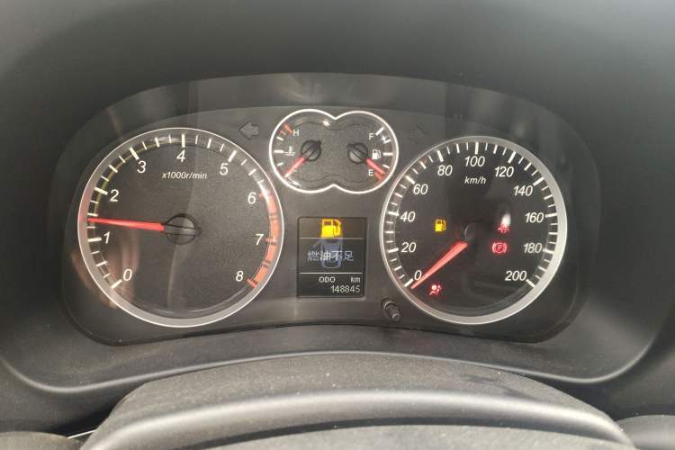 Used Haval H5 Classic 2015 2.0T Manual Two-Wheel Drive Advanced Version Instrument Cluster