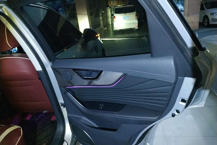 Used Hongqi HS5 2023 2.0T Qixiang Pro Edition