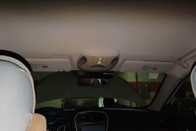 Used GAC Trumpchi GS5 2014 1.8T Automatic Two-Wheel Drive Supreme Edition Headliner