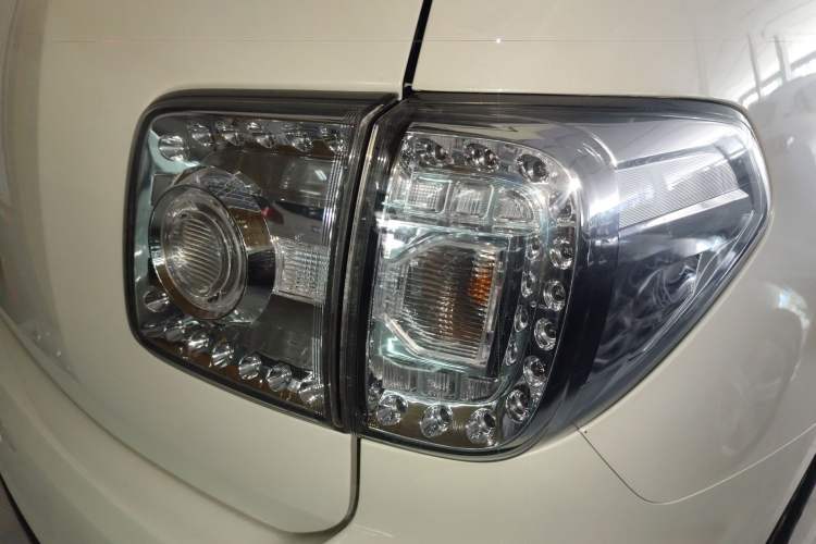 Used Nissan Patrol 2018 4.0L LinkedIn Edition
