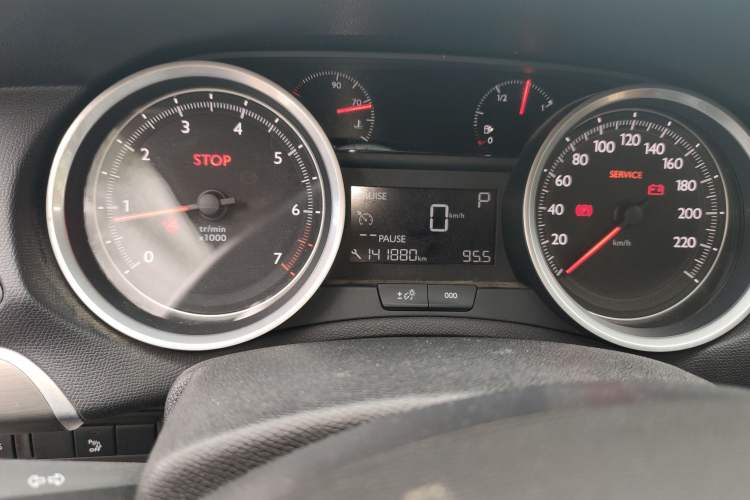 Used Peugeot 408 2014 1.8L Automatic Luxury Edition Odometer Close Up