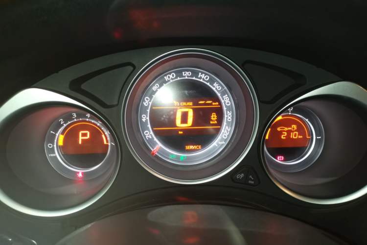 Used Citroen C4L 2013 1.8L Automatic Jingzhi Edition Instrument Cluster