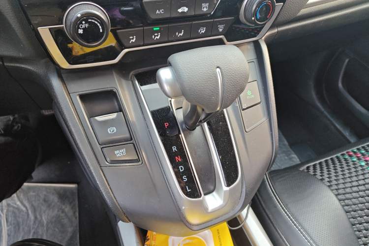Used Honda CR-V 2019 240TURBO CVT 2WD Comfort Version China VI Emission Standard Gear Lever