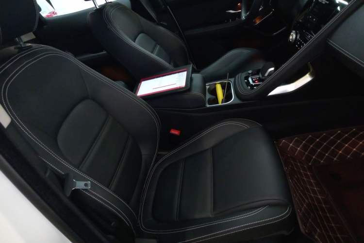 Used Jaguar E-PACE 2024 YAO Black Sport Edition R-DYNAMIC SE BLACK