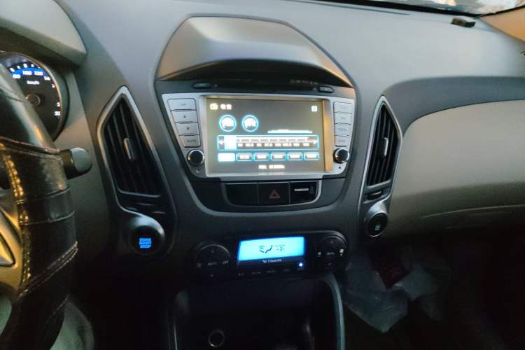 Used Hyundai ix35 2010 2.0L Automatic 4x4 Premium GLS Trim