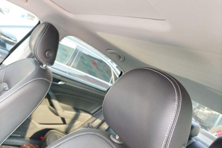 Used Volkswagen Passat 2017 330TSI DSG Luxury Edition
