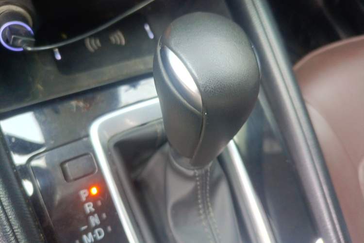 Used Mazda CX-5 2021 2.0L Automatic Two-Wheel Drive Smart Version Gear Lever