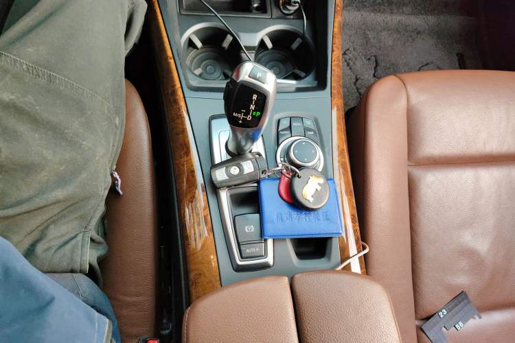 Used BMW X5 2011 xDrive35i Luxury Model
