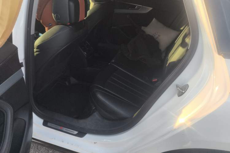 Used Audi A4L 2022 40 TFSI Luxury Dynamic Model