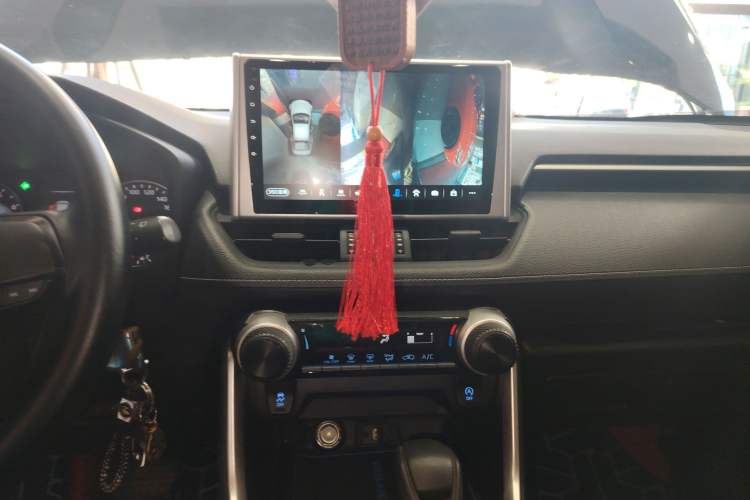 Used Toyota Wildlander 2022 2.0L CVT Two-Wheel Drive Leading Edition
