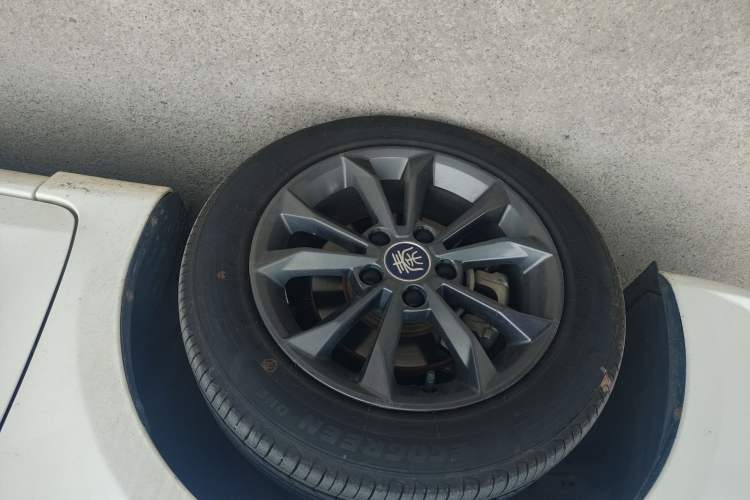 Used BYD Qin 2019 1.5L Manual Comfort Version Left Front Wheel Hub