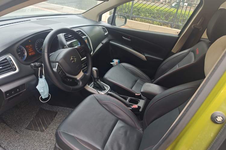 Used Suzuki S-Cross 2014 1.6L CVT Two-Wheel Drive Elite Version Left Front Seat