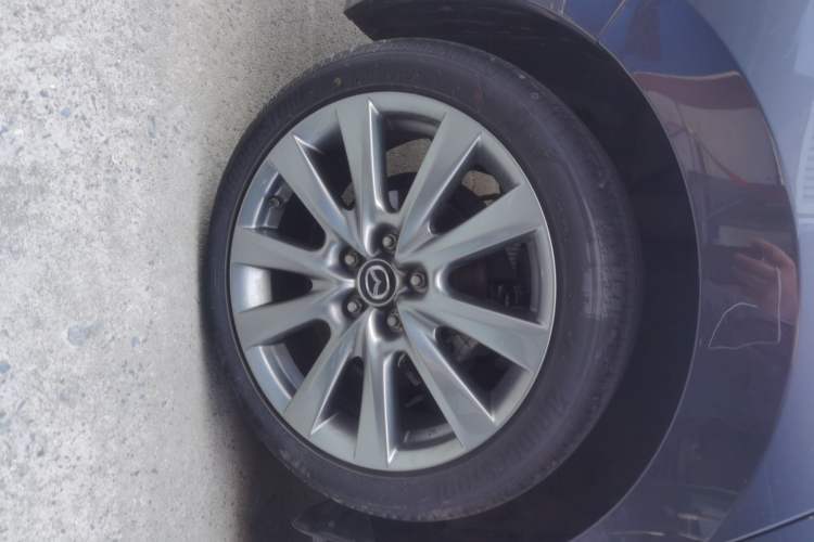 Used Mazda 3 Axela 2023 2.0L Automatic Zhiya Edition Right Rear Wheel Hub