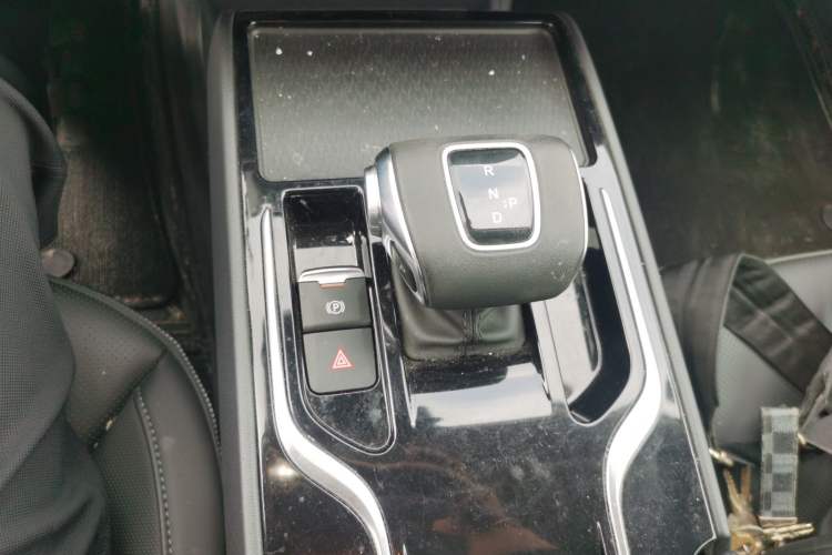 Used Hongqi E-QM5 2023 Base Travel Edition Gear Lever