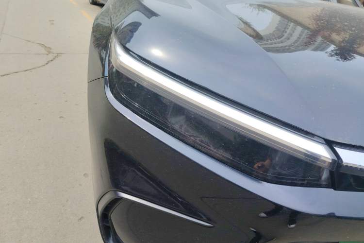 Used Honda Breeze 2023 240TURBO Two-Wheel-Drive Luxury Edition 5 Seats Right Front Headlight