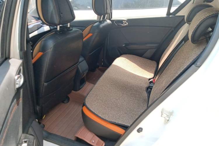 Used Baojun 310 2016 1.2L Manual Luxury Model
