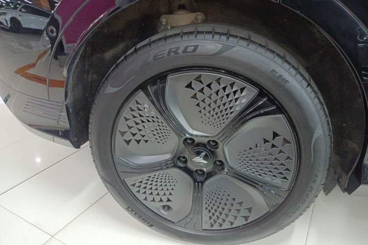 Used VOYAH COURAGE 2024 Four-Wheel Drive Global Edition