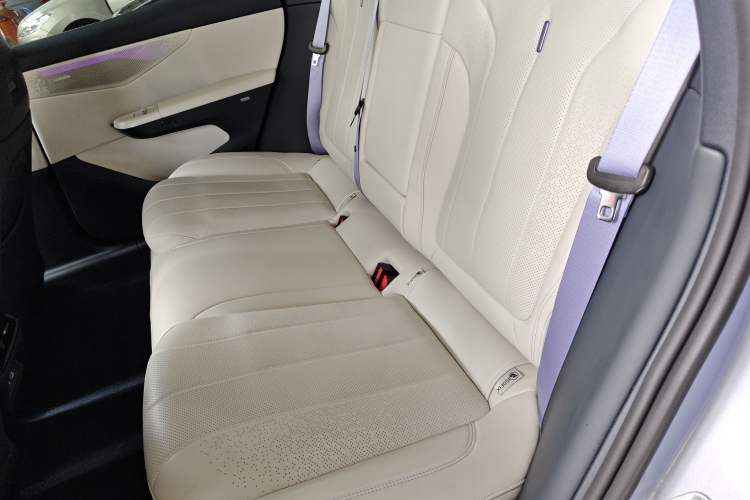 Used Lynk & Co 07 2024 EM-P 126 Long-Range Intelligent Driving Ultra
