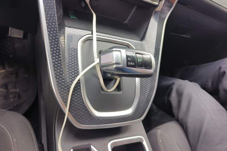 Used Haval M6 2023 PLUS 1.5T DCT Elite Smart Connectivity Model Gear Lever