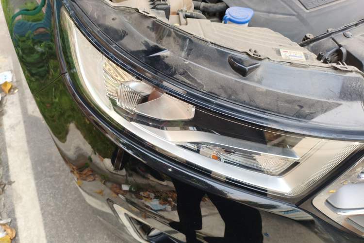 Used Ford Edge 2017 EcoBoost 245 Two-Drive Platinum Edition 5 Seats Right Front Headlight