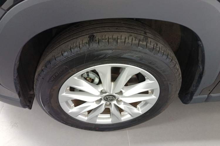 Used Toyota Corolla Cross 2024 2.0L Pioneer Edition Left Front Wheel Hub