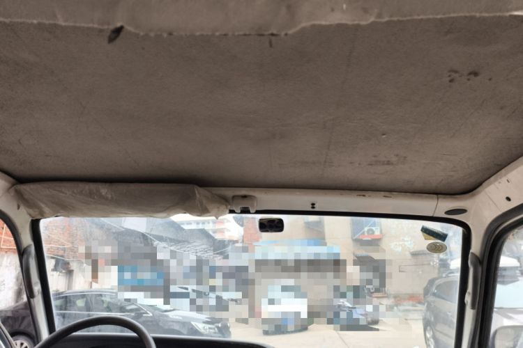 Used Jinbei Hiace 2014 2.0L 5th-Gen Power King Comfort Version V19
