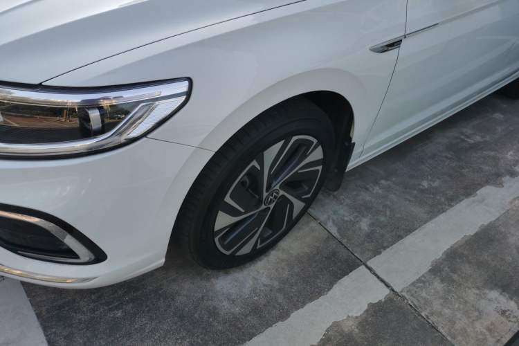 Used Volkswagen Bora 2023 300TSI DSG Prestige Edition