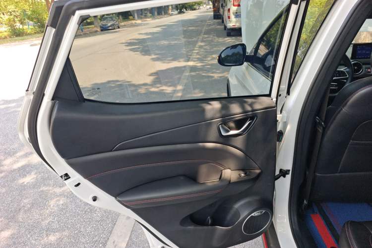 Used Dongfeng Fengon 500 2022 1.5L CVT Enjoyment Version