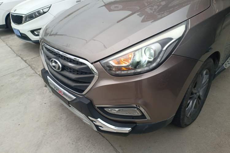 Used Hyundai ix35 2015 2.0L Automatic 2WD Smart Type China IV