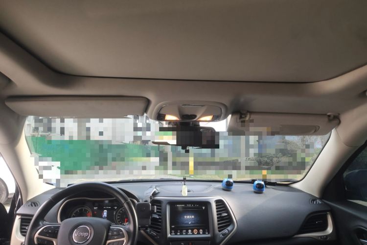 Used Jeep Cherokee 2016 2.0L Superior Edition
