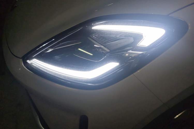 Used Wuling Bingo S 2025 Model 325km Deluxe Edition