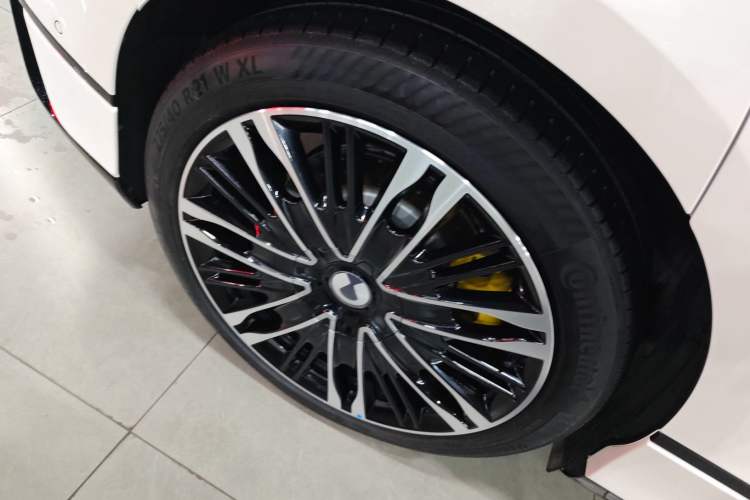 Used Denza Z9GT 2024 1100 Four-Wheel Drive Ultra Version
