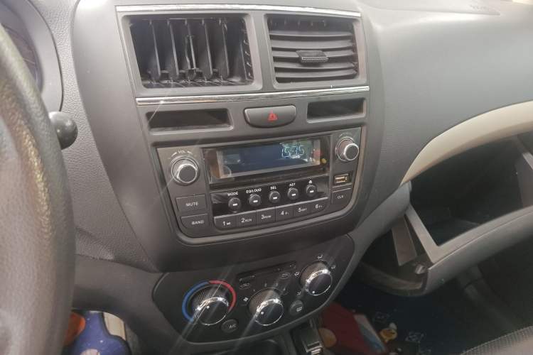 Used FAW Weizhi V5 2012 1.5L AMT Flagship Edition