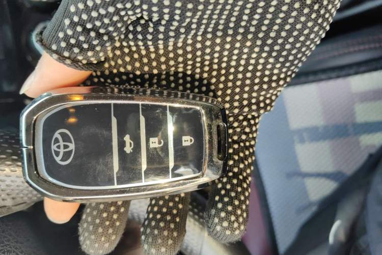 Used Toyota Corolla 2017 1.2T CVT GL Vehicle Key