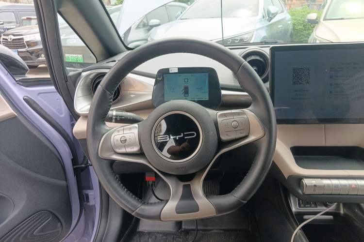 Used BYD Dolphin 2023 420 km Fashion Edition