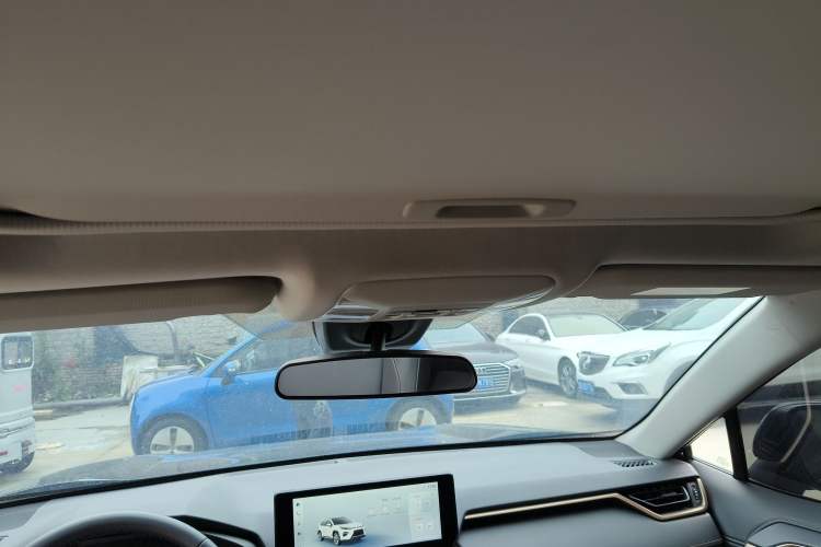 Used Toyota Wildlander 2024 2.0L CVT Two-Wheel Drive Urban Edition
